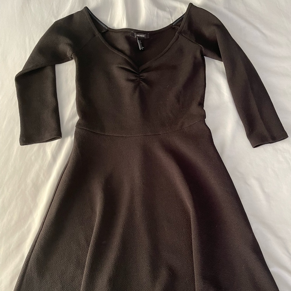 black skater dress